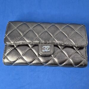 Chanel Black Quilted Leather Wallet